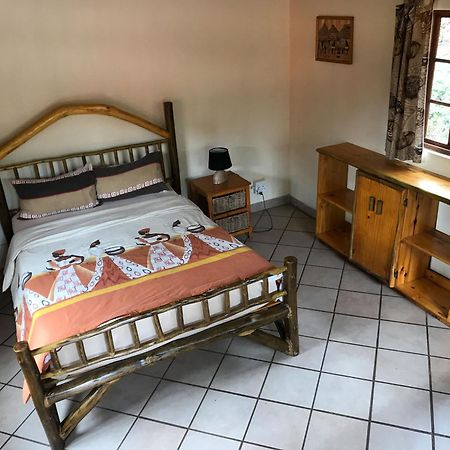 Bushbaby Lodge & Camping フルフルウェ 部屋 写真